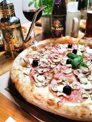 PIZZA CAPRICCIOSA