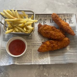 ХХL ПИЛЕШКИ СТРИПС - 3бр + картофки (  300 гр. )