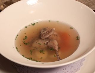 Бульон з перепілки