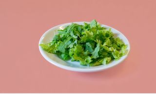 Insalata con tonno, mozzarella e pomodoro
