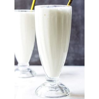 Vanilla milkshake