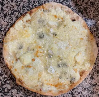 Pizza Ocho Quesos (32 Cm.)