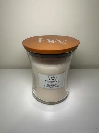 Ароматична свічка Woodwick Medium Solar Ylang