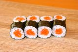 Суши Хосомаки сьомга  (8бр-110г)
