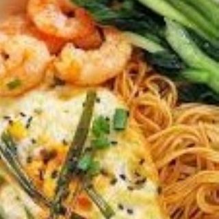 Ramen senza brodo con gamberi