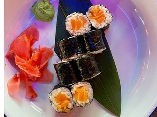 HOSOMAKI  ŁOSOŚ (110g)