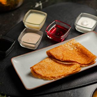 Блинчики со сметаной