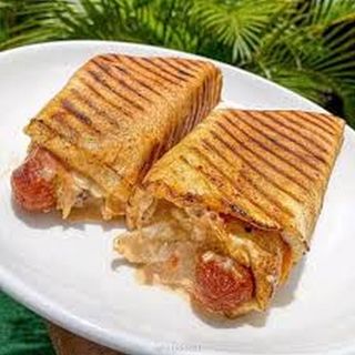 Beef Shawarma + Cheese (1 Sausage)