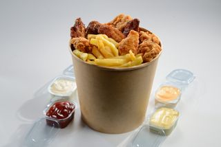 Maxx Bucket mixt crispy & aripioare