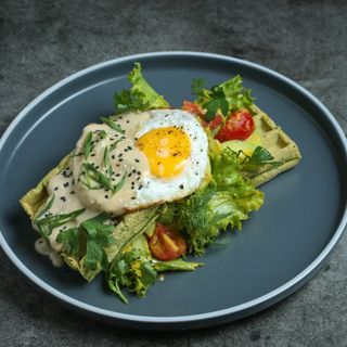  Waffles with vegetables & egg