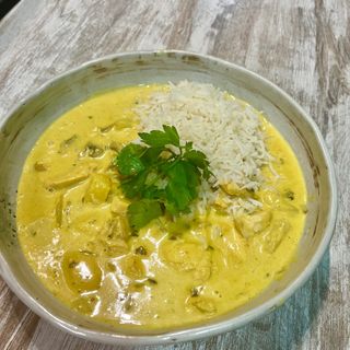 Pollo A La King Y Arroz