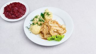 Stek wieprzowy z cebulą