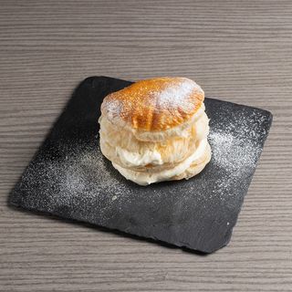 Millefoglie con crema Chantilly