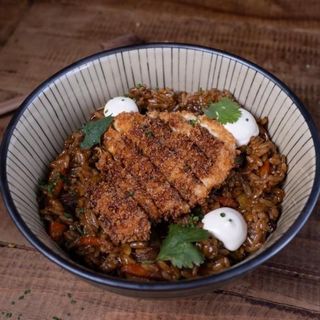 Yakimeshi de Pollo Crujiente