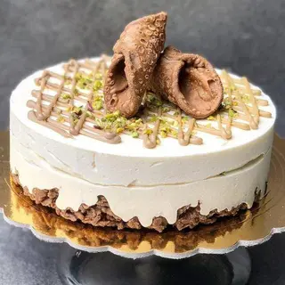 Cannolo cake 880gr