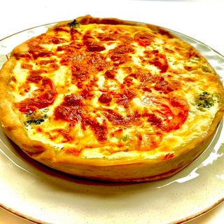 Кіш з лососем