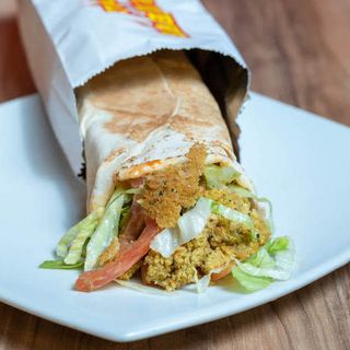 Durum Falafel Con Patatas Y Bebida