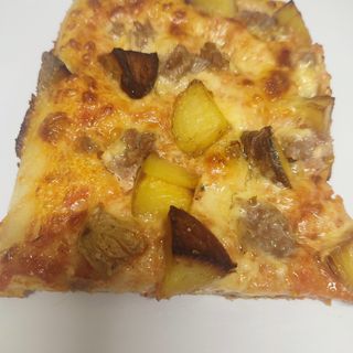 Patate al forno e salsiccia fresca 