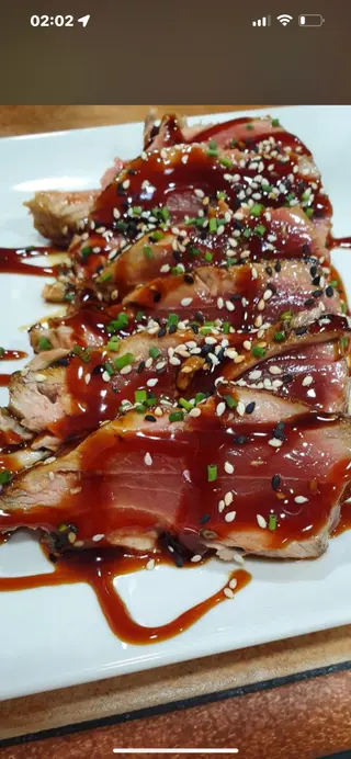 S5. Sashimi De Atún Tataki (6 Pzs.)