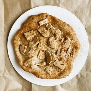 Мекица с веган сирене Delishu (140г)