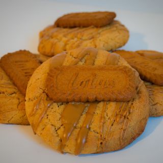 Crumbl Cookie Lotus