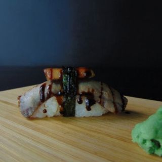 Niguiri Tonyina I Foei