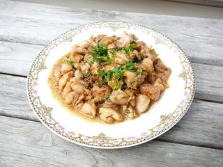 Pollo Con Hierba De Limón Estilo Tailandés