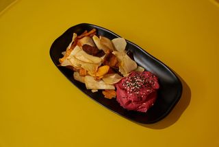 NUESTRO HUMMUS DE REMOLACHA 