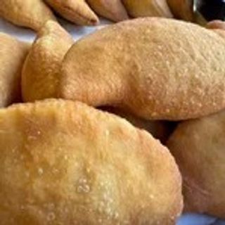 Panzerotto pomodoro e mozzarella