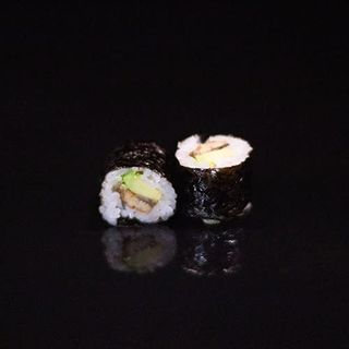 94. Nori Maki Mango (8 Uds.)