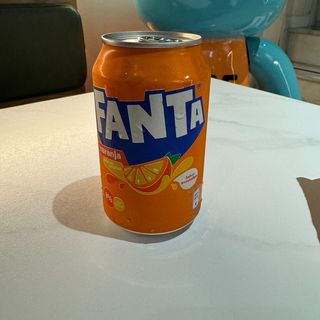 Fanta Naranja lata 330ml.
