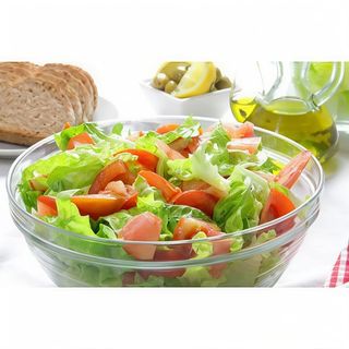 Ensalada De Lechuga Tomate y Col