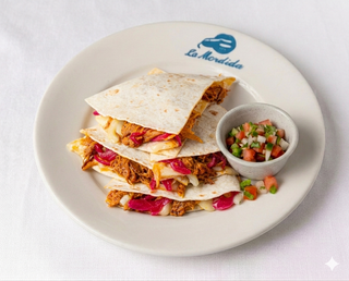 Big Quesadilla con Cochinita