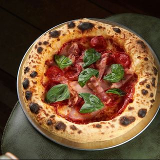 Піца М'ясна з Салямі, шинкою та панчетою (500г)