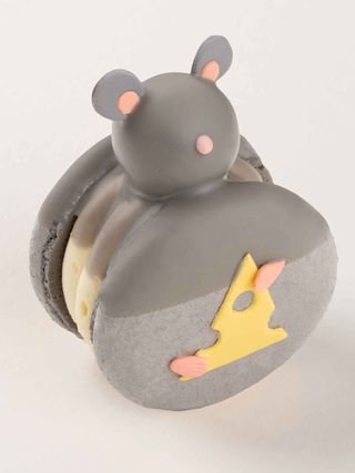 Макаронс Бородинский хлеб с сыром