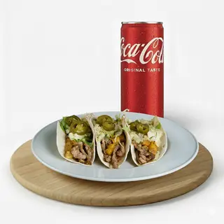 Crea il tuo soft tacos - 2 pezzi tortillas di grano+ Lattina Coca-Cola