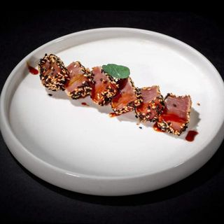 Tonno tataki