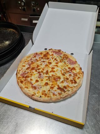 Pizza Prochuto (Grande)