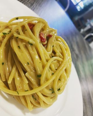 Pasta con aglio olio e peperoncino