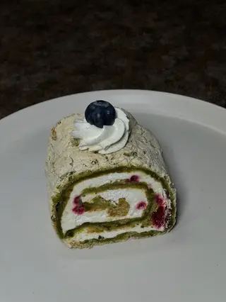 Фисташковый рулет