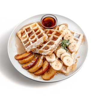 Вафлі з карамелізованим яблуком та бананом (340г)