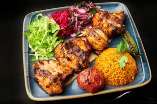 Kemikli Tavuk Sis - Pulpe de pui