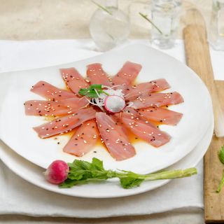 19. Carpaccio maguro