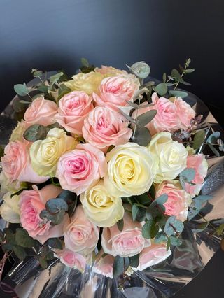 Bouquet rose bianche e rose rosa
