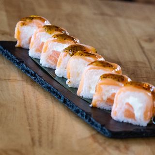 Roll Uramaki Passion Fruit (8 Pzs.)
