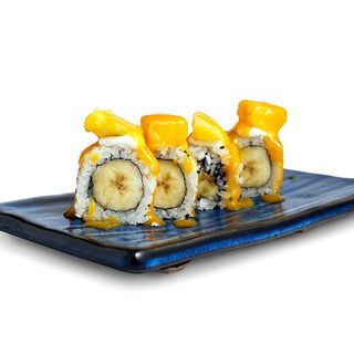 97.Uramaki De Plátano Con Queso, Sésamo Y Mango (8 Uds.)