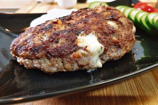 Stuffed Pljeskavica 400gr