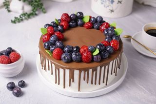 Tort Fructe de padure, 1.1kg