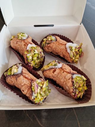 Box 4 Cannolini Siciliani