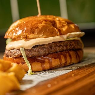 Hamburguesa De Miel Y Cabra